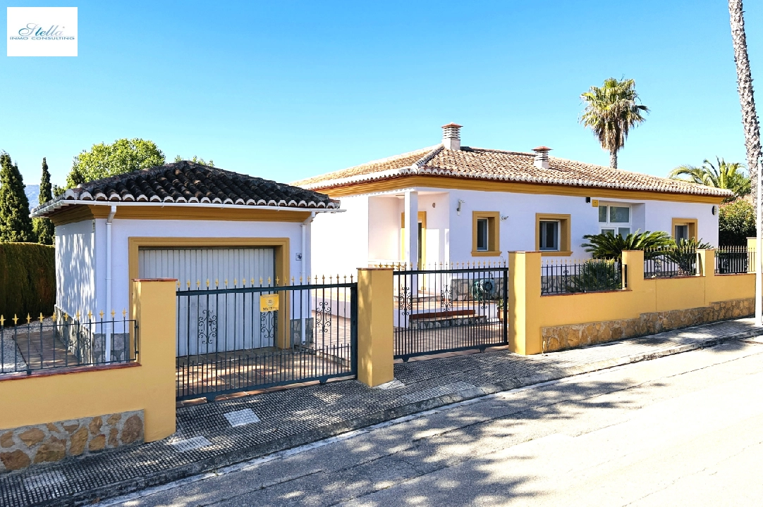 villa en Beniarbeig en vente, construit 148 m², ano de construccion 2004, estado bien cuidado, + calefaccion suelo, aire acondicionado, terrain 918 m², 3 chambre, 2 salle de bains, piscina, ref.: SC-T0624-3