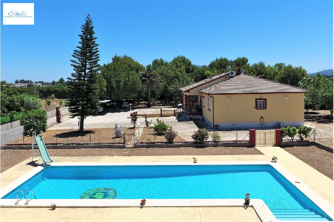 villa en Els Poblets en vente, construit 232 m², ano de construccion 1998, + KLIMA, aire acondicionado, terrain 11310 m², 4 chambre, 2 salle de bains, piscina, ref.: GC-3119-1
