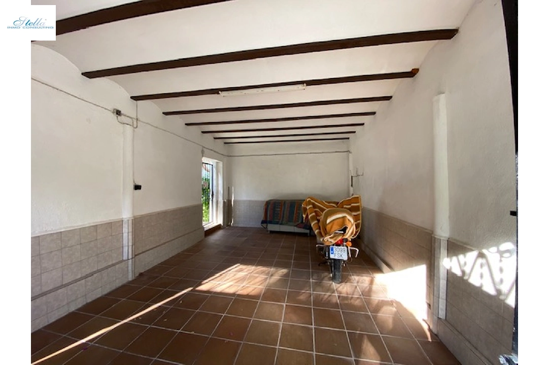 villa en Denia(Don Quijote I) en vente, construit 154 m², ano de construccion 1983, estado bien cuidado, + calefaccion central, aire acondicionado, terrain 918 m², 3 chambre, 2 salle de bains, piscina, ref.: SC-T1121-24