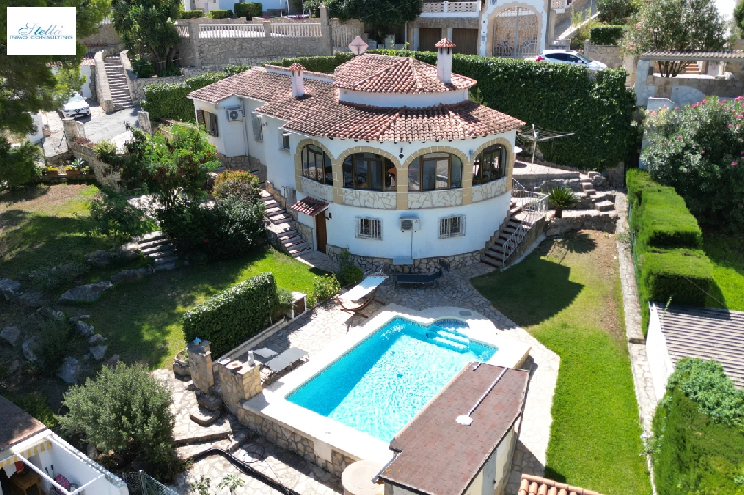 villa en Denia en location de vacances, construit 140 m², ano de construccion 1990, estado bien cuidado, + KLIMA, aire acondicionado, terrain 800 m², 3 chambre, 3 salle de bains, piscina, ref.: T-0423-25