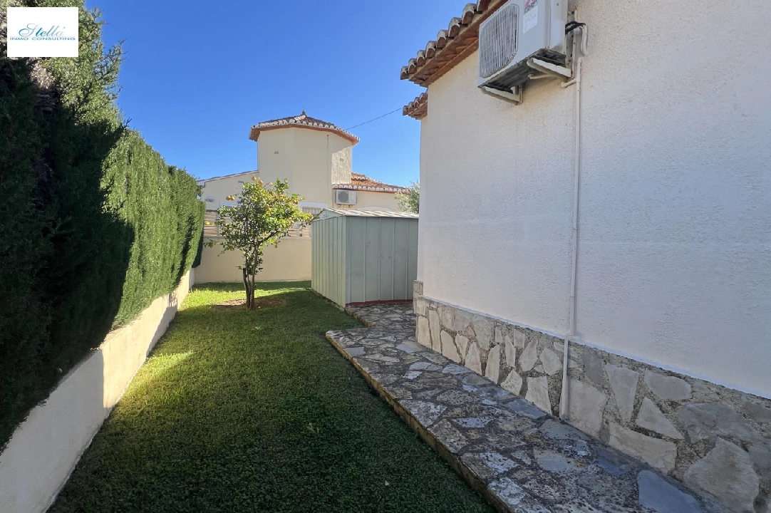 villa en Els Poblets en vente, construit 130 m², ano de construccion 2000, estado bien cuidado, + calefaccion central, aire acondicionado, terrain 545 m², 4 chambre, 2 salle de bains, piscina, ref.: AS-2721-15