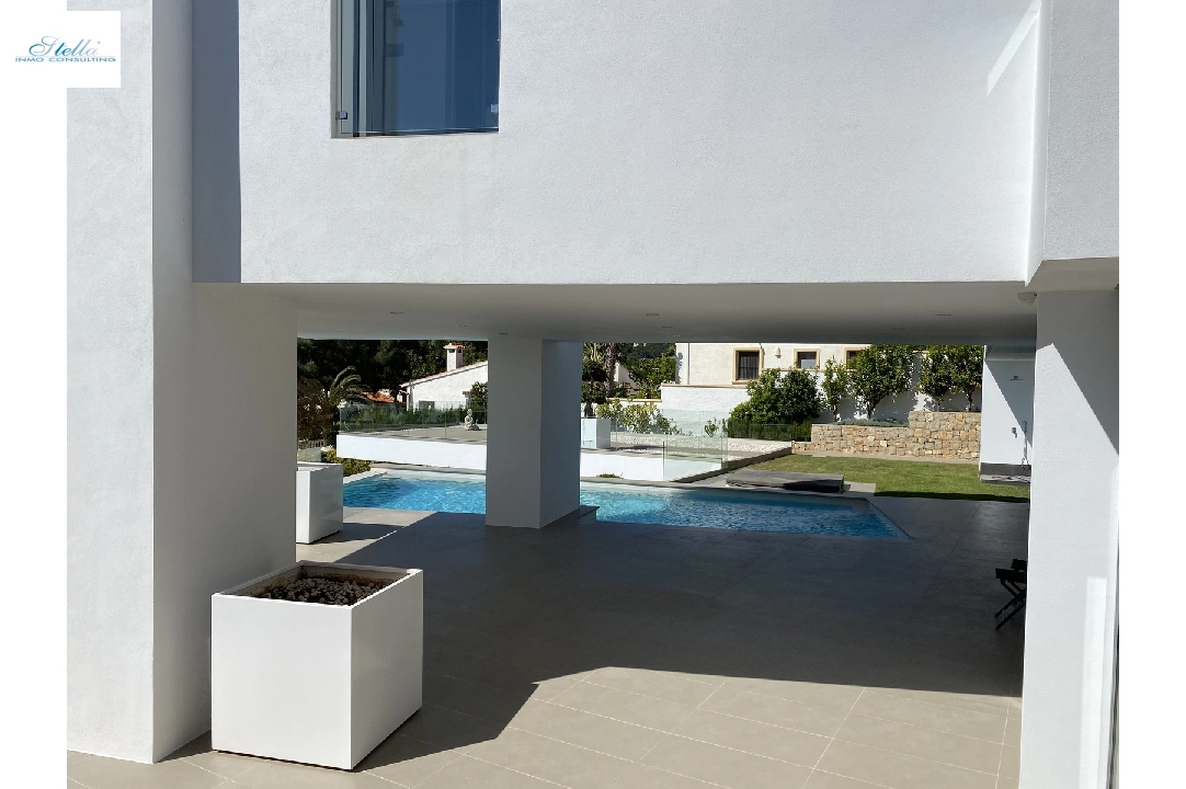 villa en Moraira en vente, construit 410 m², ano de construccion 2014, estado bien cuidado, + calefaccion suelo, aire acondicionado, terrain 1150 m², 4 chambre, 4 salle de bains, piscina, ref.: AS-2422-30