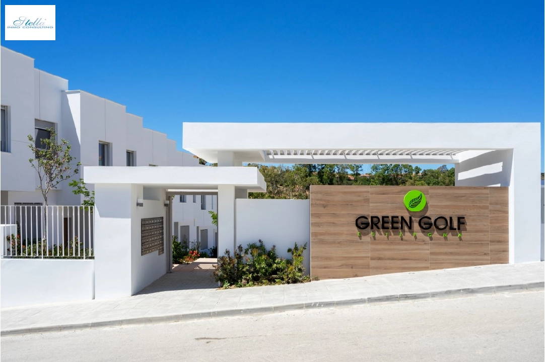 casa de pueblo en Estepona(Estepona Golf) en vente, construit 225 m², terrain 272 m², 3 chambre, 3 salle de bains, piscina, ref.: TW-GREEN-GOLF-30-17
