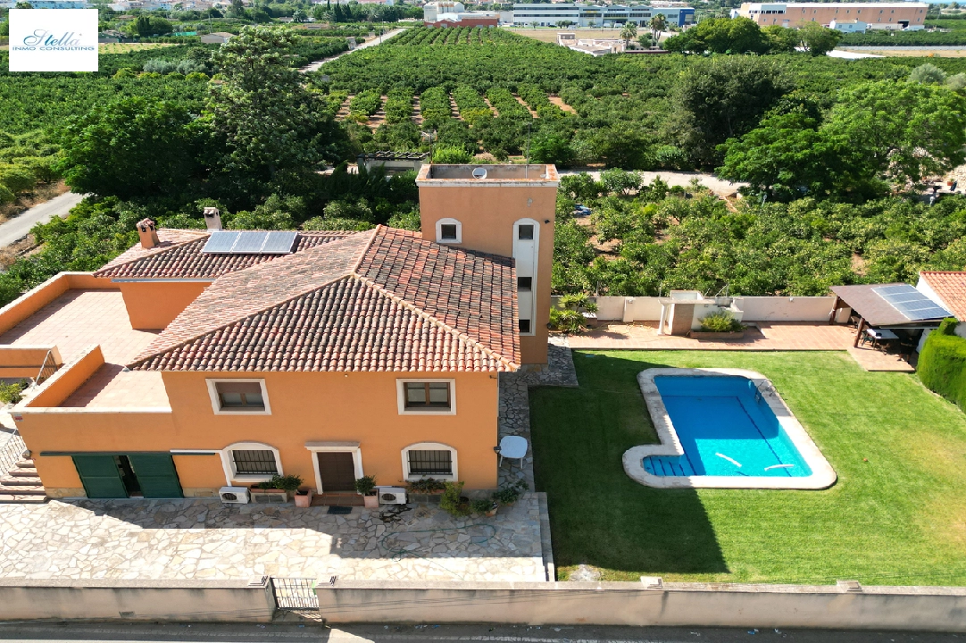 villa en Pamis en vente, construit 320 m², + estufa, aire acondicionado, terrain 1800 m², 4 chambre, 1 salle de bains, piscina, ref.: SB-2122-1