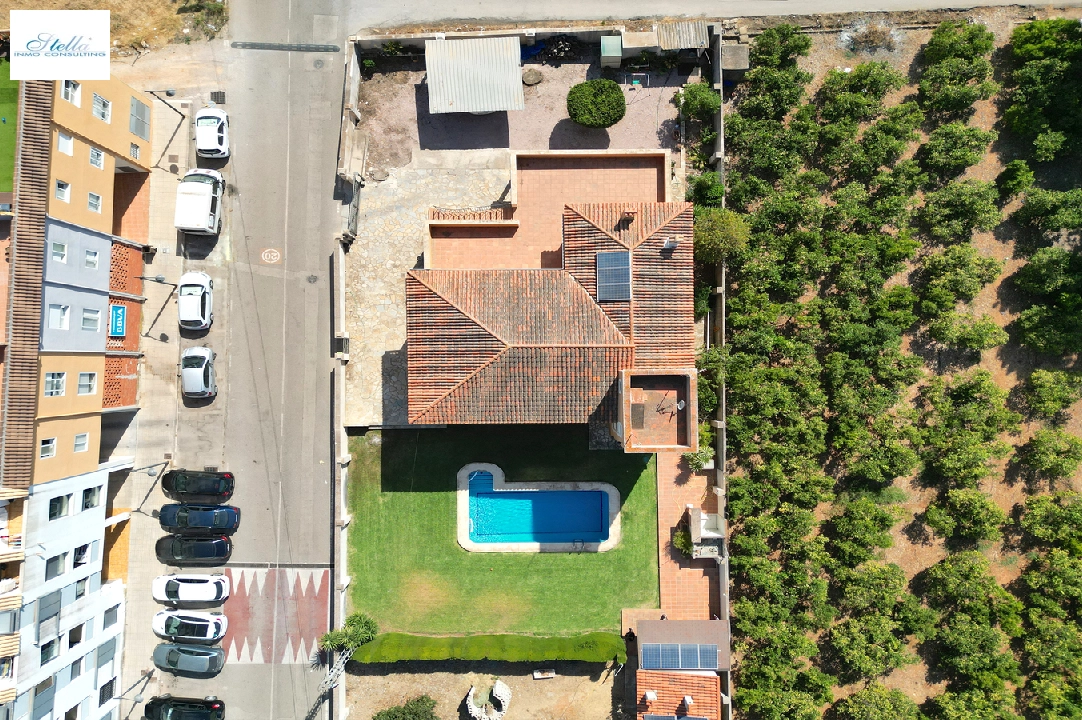 villa en Pamis en vente, construit 320 m², + estufa, aire acondicionado, terrain 1800 m², 4 chambre, 1 salle de bains, piscina, ref.: SB-2122-29