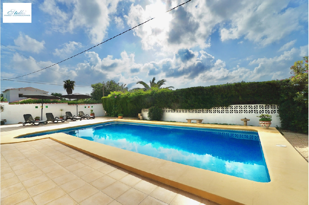 villa en Moraira en vente, construit 192 m², aire acondicionado, terrain 657 m², 4 chambre, 2 salle de bains, piscina, ref.: CA-H-1554-AMBE-3