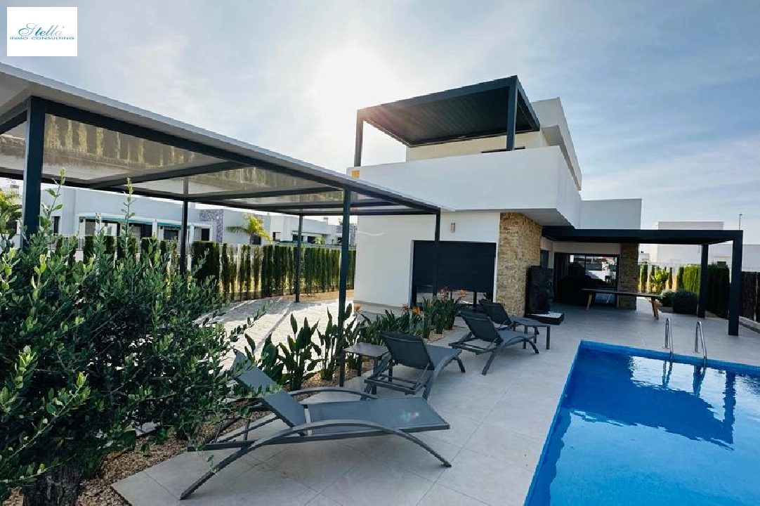 villa en El Vergel en location de vacances, construit 149 m², ano de construccion 2020, estado como nuevo, + calefaccion suelo, aire acondicionado, terrain 400 m², 3 chambre, 3 salle de bains, piscina, ref.: T-0123-1