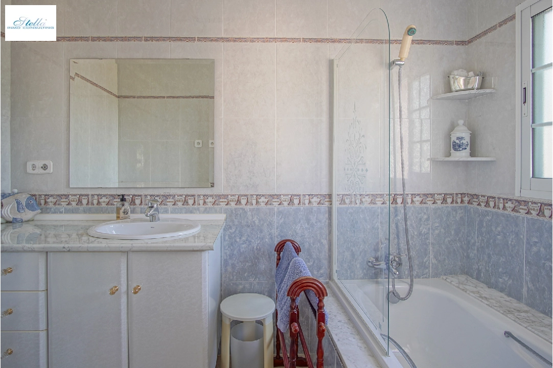villa en Orba(Aspre) en vente, construit 339 m², aire acondicionado, terrain 1342 m², 6 chambre, 5 salle de bains, ref.: BP-8098ORB-11