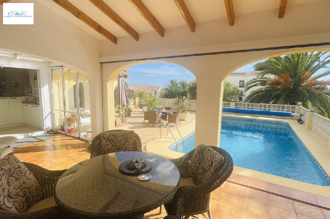 villa en Javea(Balcon al Mar) en vente, construit 167 m², ano de construccion 1979, + estufa, aire acondicionado, terrain 903 m², 3 chambre, 2 salle de bains, piscina, ref.: JS-2223-8