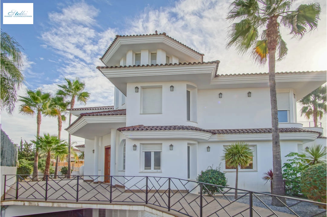 villa en Alfaz del Pi(Arabi) en vente, construit 810 m², aire acondicionado, terrain 1094 m², 5 chambre, 6 salle de bains, piscina, ref.: BP-7030ALF-50