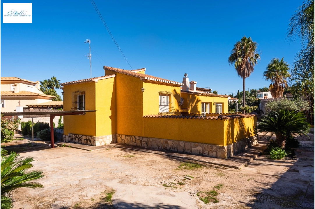 villa en Denia en vente, construit 126 m², ano de construccion 1995, aire acondicionado, terrain 1162 m², 5 chambre, 3 salle de bains, piscina, ref.: VI-CHA201-5