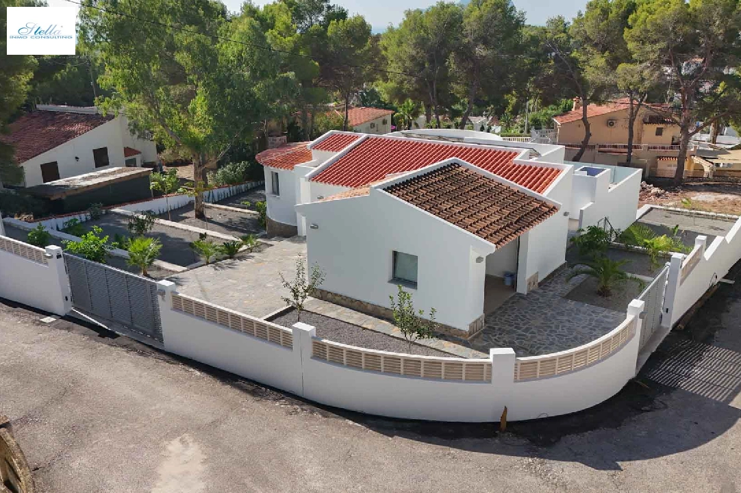 villa en Benissa(Fanadix) en vente, construit 136 m², aire acondicionado, terrain 917 m², 4 chambre, 3 salle de bains, ref.: BP-8127BEN-25