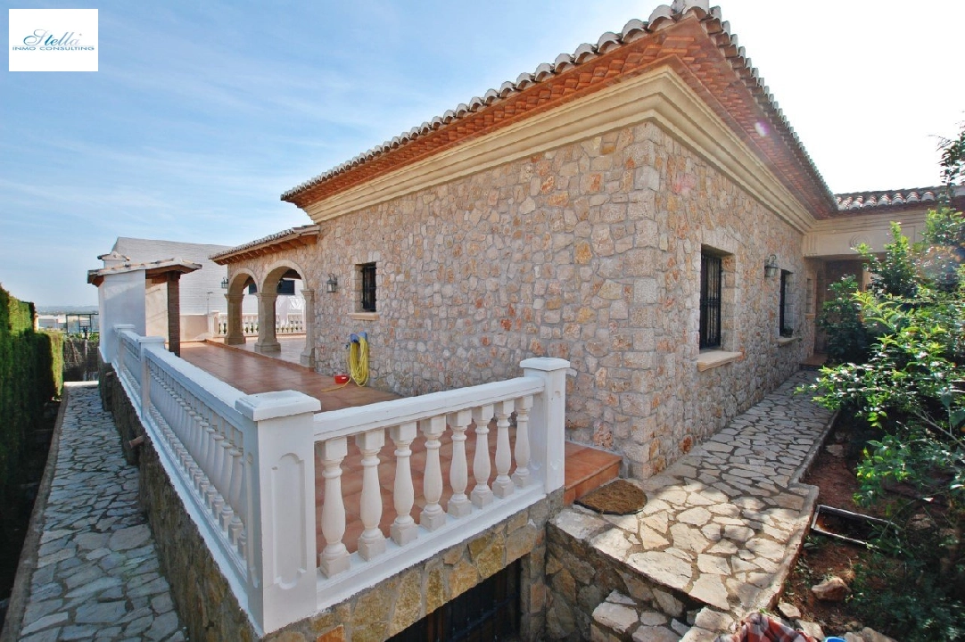 villa en Pego en vente, construit 311 m², ano de construccion 2006, + calefaccion central, aire acondicionado, terrain 919 m², 5 chambre, 3 salle de bains, piscina, ref.: O-V27014D-6