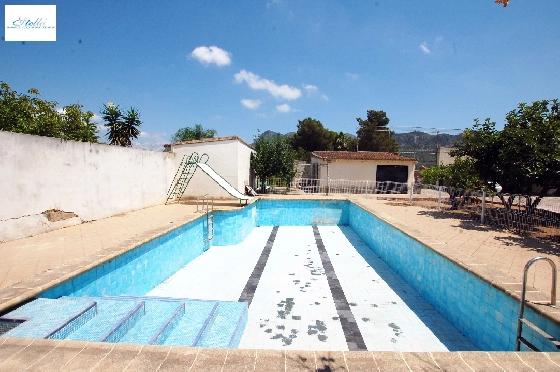 villa-in-Gandia-for-sale-O-V82114D-2.webp