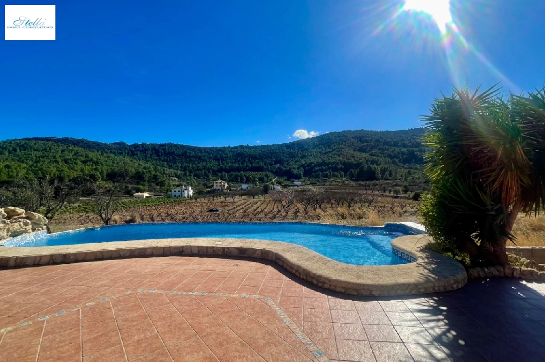 villa en Jalon en vente, construit 200 m², ano de construccion 2003, aire acondicionado, terrain 10000 m², 2 chambre, 2 salle de bains, piscina, ref.: PV-141-01967P-22