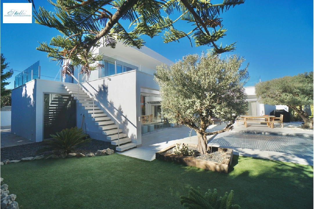 villa en Benissa(La Fustera) en vente, construit 308 m², aire acondicionado, terrain 850 m², 4 chambre, 3 salle de bains, piscina, ref.: CA-H-1723-AMBI-35