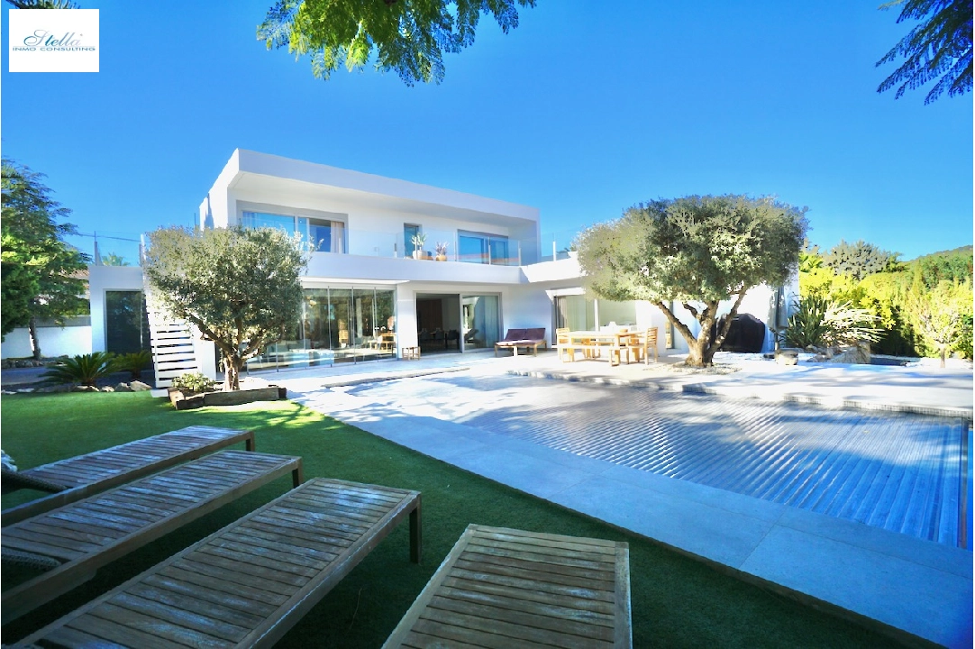 villa en Benissa(La Fustera) en vente, construit 308 m², aire acondicionado, terrain 850 m², 4 chambre, 3 salle de bains, piscina, ref.: CA-H-1723-AMBI-41