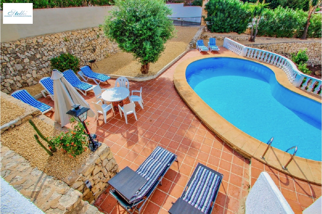 villa en Benissa(Baladrar) en vente, construit 170 m², aire acondicionado, terrain 980 m², 4 chambre, 2 salle de bains, piscina, ref.: CA-H-1757-AMB-28