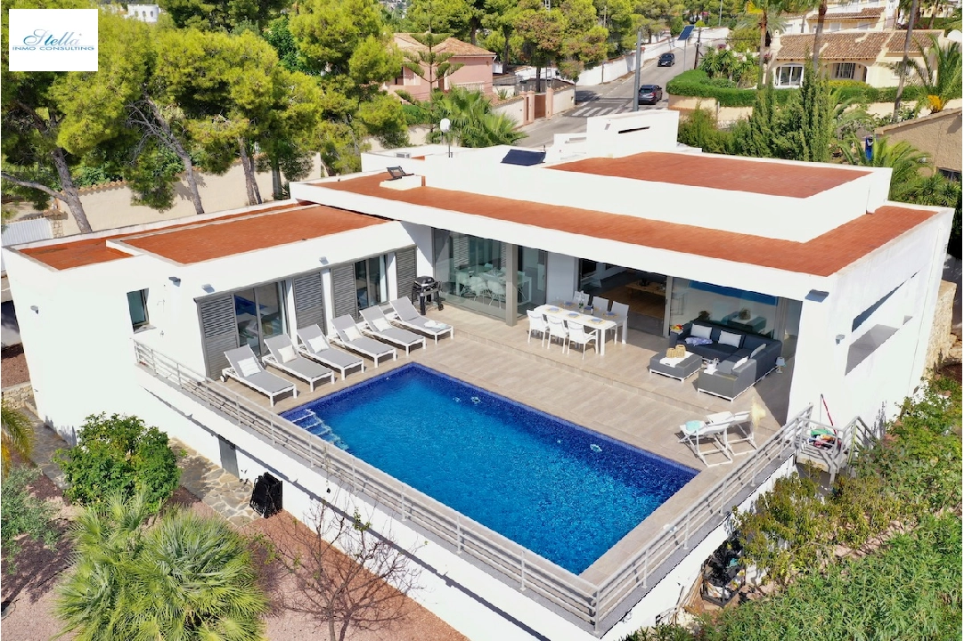 villa en Benissa(Baladrar) en vente, construit 222 m², aire acondicionado, terrain 966 m², 3 chambre, 2 salle de bains, piscina, ref.: CA-H-1755-AMB-17