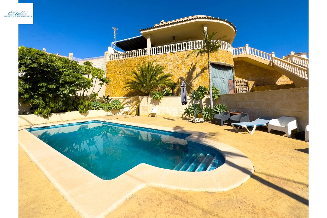 villa en El Campello(Cala dor) en vente, construit 260 m², aire acondicionado, terrain 804 m², 3 chambre, 2 salle de bains, ref.: AM-1238DA-3700-1