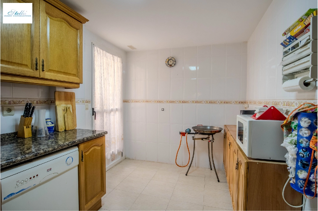 appartement en Denia en vente, construit 105 m², ano de construccion 2000, estado bien cuidado, + calefaccion central, aire acondicionado, 3 chambre, 2 salle de bains, piscina, ref.: MG-0424-13