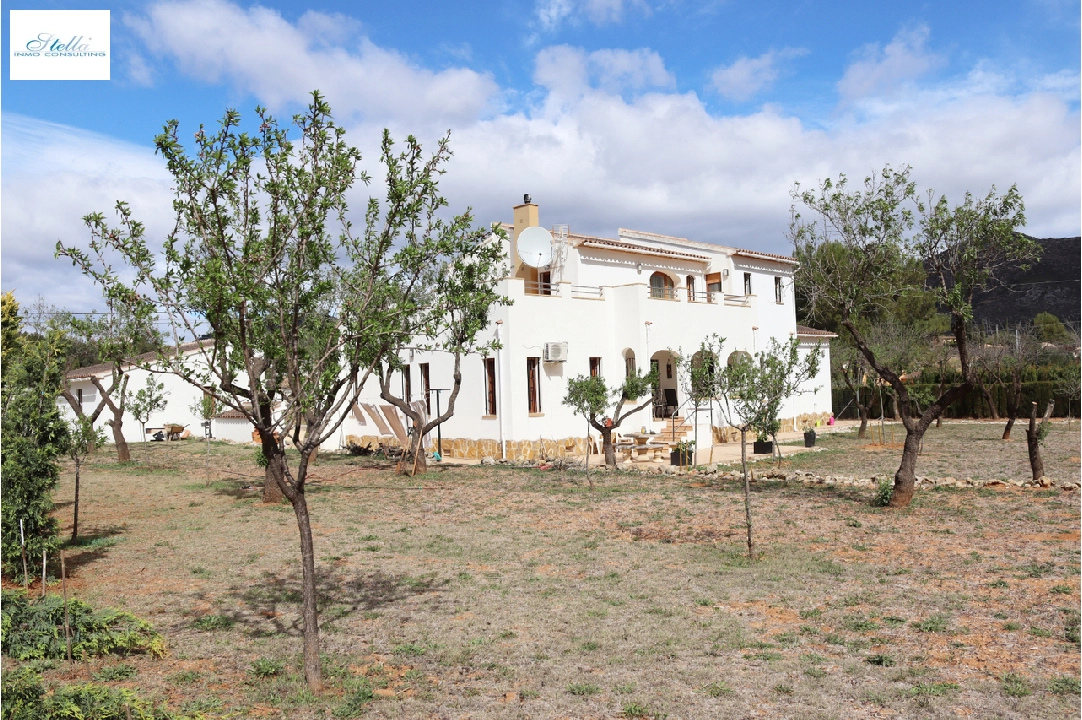 villa en Jalon en vente, construit 279 m², terrain 13009 m², 4 chambre, 4 salle de bains, ref.: PT-24004-47