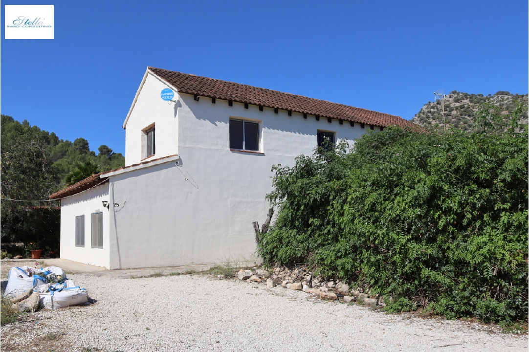 finca en Jalon en vente, construit 325 m², terrain 3520 m², 5 chambre, 3 salle de bains, piscina, ref.: PT-24011-27