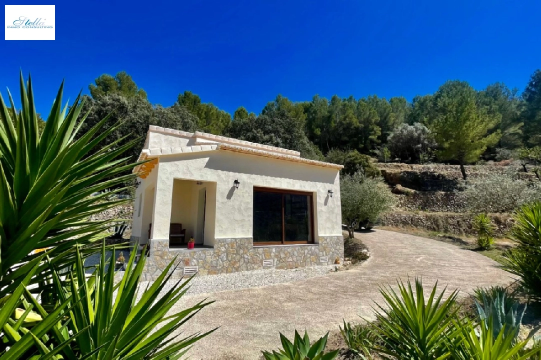 villa en Jalon en vente, construit 240 m², ano de construccion 2006, + estufa, aire acondicionado, terrain 15491 m², 3 chambre, 3 salle de bains, piscina, ref.: PV-141-01976P-43