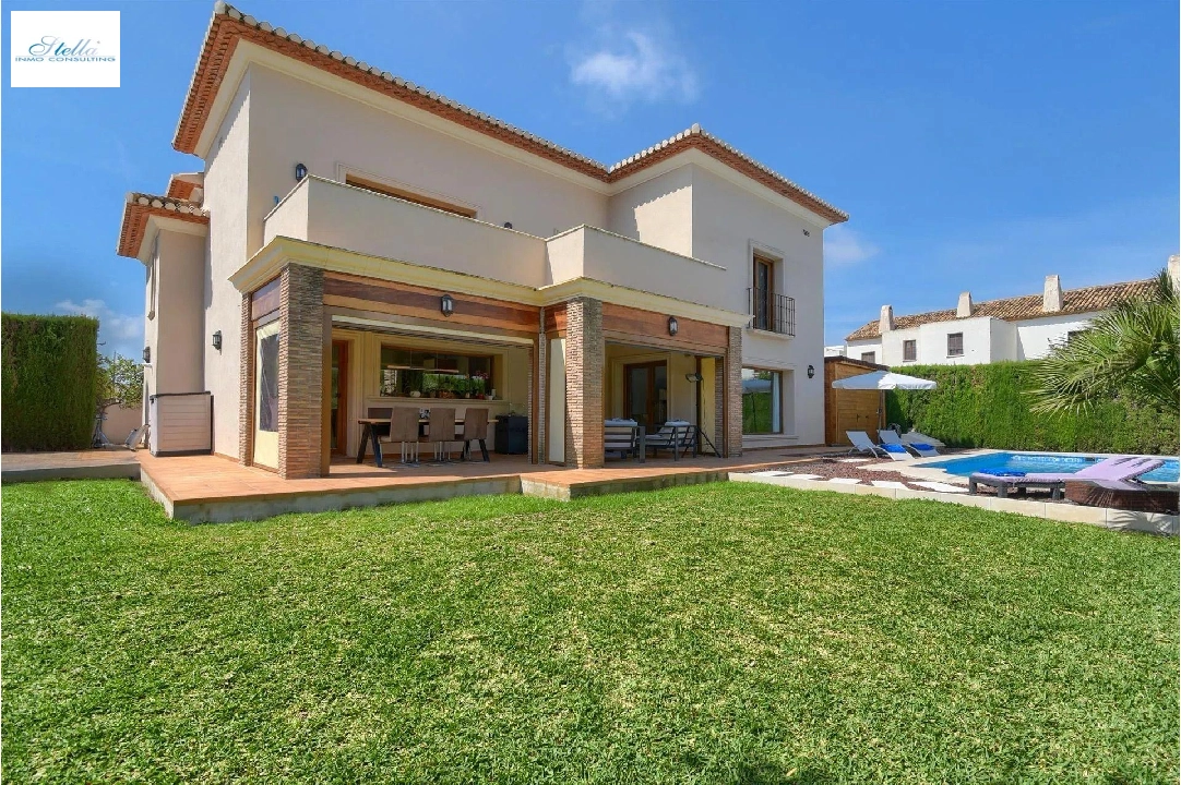 villa en Denia(La xara) en vente, construit 232 m², aire acondicionado, terrain 600 m², 3 chambre, 3 salle de bains, piscina, ref.: COB-3448-10535-8