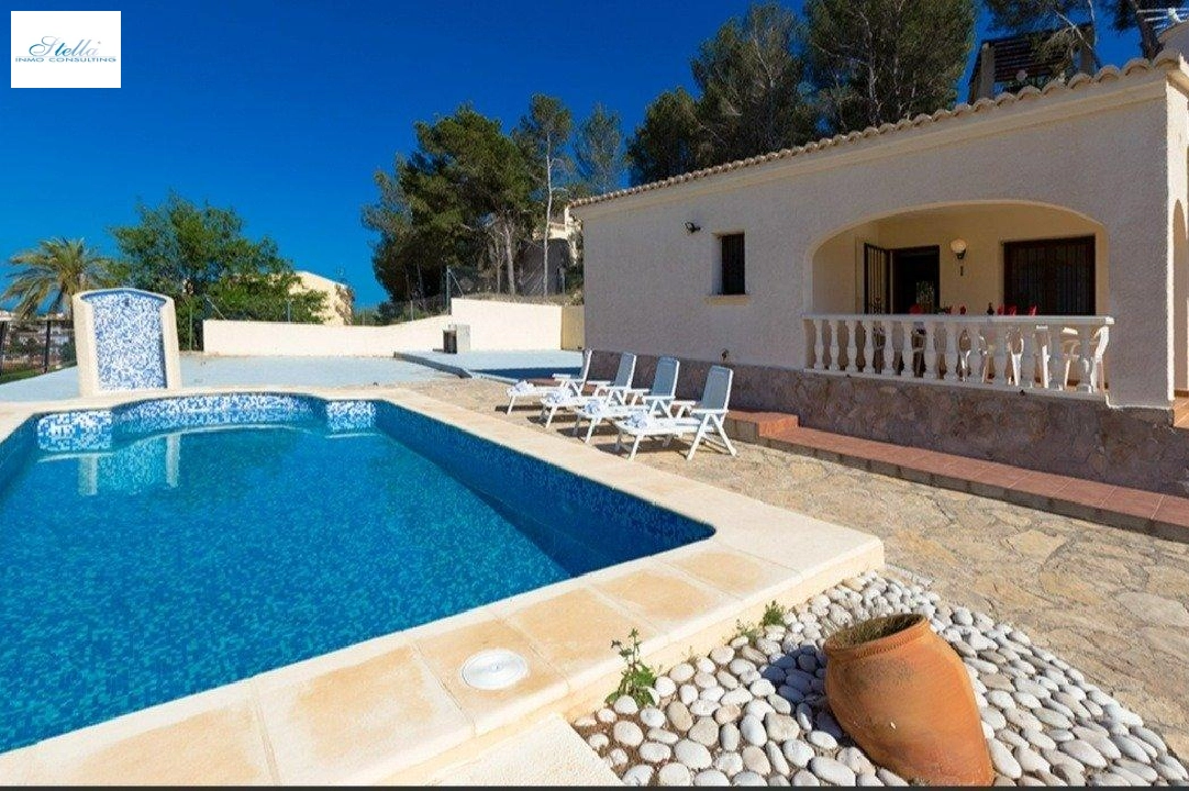 villa en Calpe en vente, construit 90 m², + estufa, aire acondicionado, terrain 800 m², 3 chambre, 1 salle de bains, piscina, ref.: AM-11853DR-2