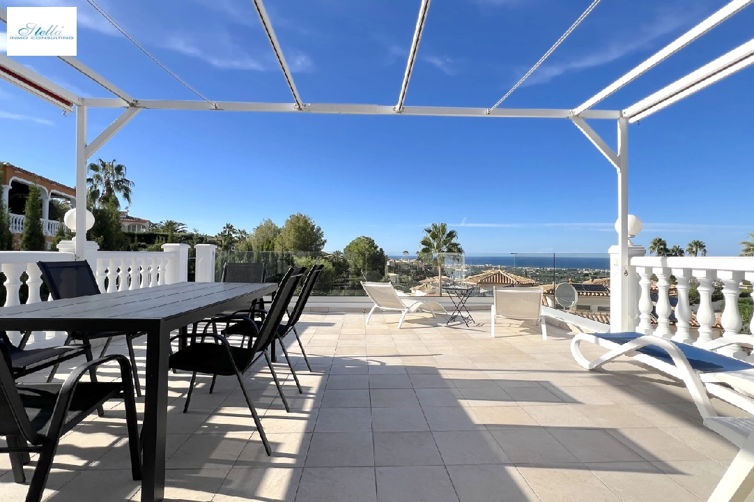 villa en Denia(Marquesa VI) en vente, construit 122 m², ano de construccion 2001, estado bien cuidado, + calefaccion suelo, aire acondicionado, terrain 802 m², 4 chambre, 3 salle de bains, piscina, ref.: SC-T0924-3