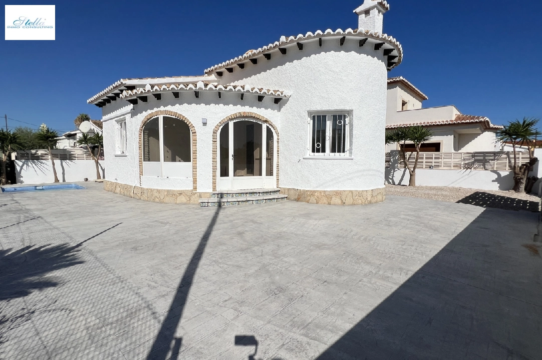 villa en Els Poblets(Sorts de la mar 26A) en vente, construit 80 m², ano de construccion 1985, estado como nuevo, + KLIMA, aire acondicionado, terrain 303 m², 2 chambre, 2 salle de bains, piscina, ref.: AS-0824-19