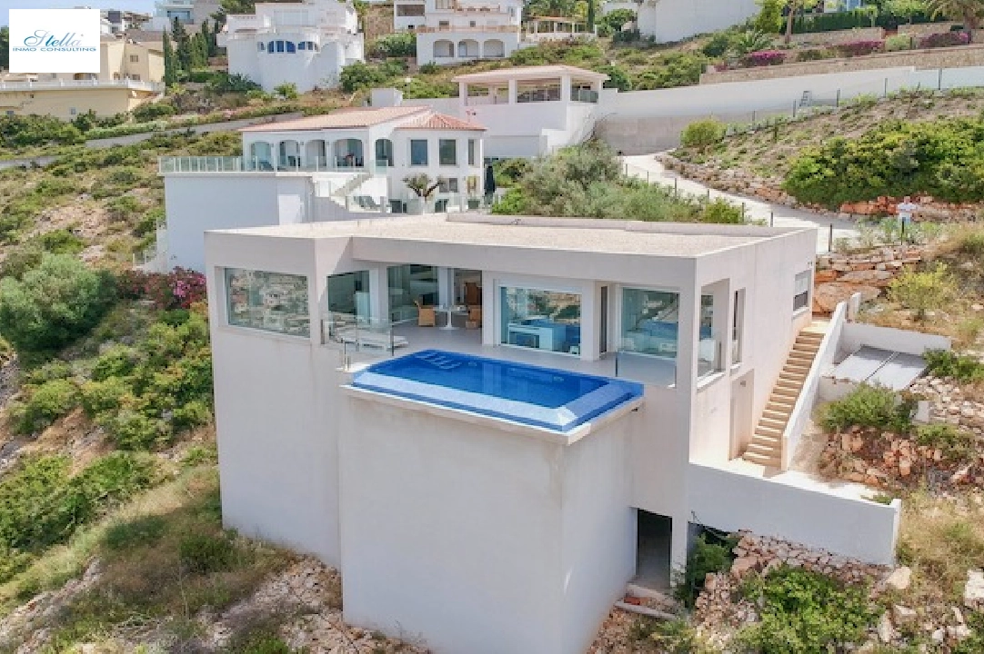 villa en Benitachell(La Cumbre del Sol) en vente, construit 140 m², aire acondicionado, terrain 1395 m², 2 chambre, 2 salle de bains, piscina, ref.: CA-H-1815-AMB-1