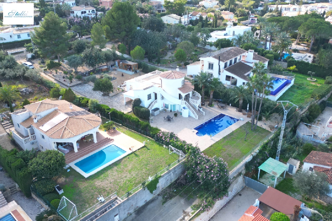 villa en Denia en vente, construit 190 m², ano de construccion 1984, estado bien cuidado, + KLIMA, aire acondicionado, terrain 1900 m², 4 chambre, 4 salle de bains, piscina, ref.: AS-1024-30