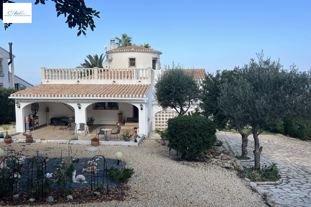 villa en Denia en vente, construit 190 m², ano de construccion 1984, estado bien cuidado, + KLIMA, aire acondicionado, terrain 1900 m², 4 chambre, 4 salle de bains, piscina, ref.: AS-1024-33