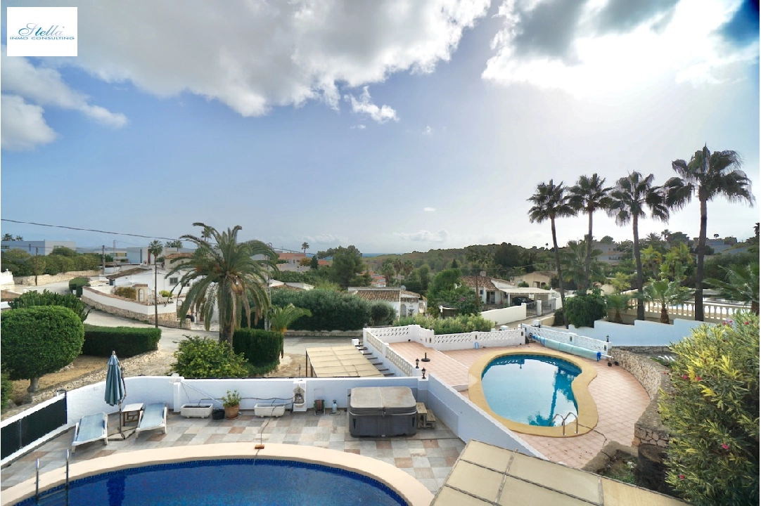 villa en Moraira(Pinar del Advocat) en vente, construit 184 m², terrain 795 m², 3 chambre, 2 salle de bains, piscina, ref.: CA-H-1838-AMB-31