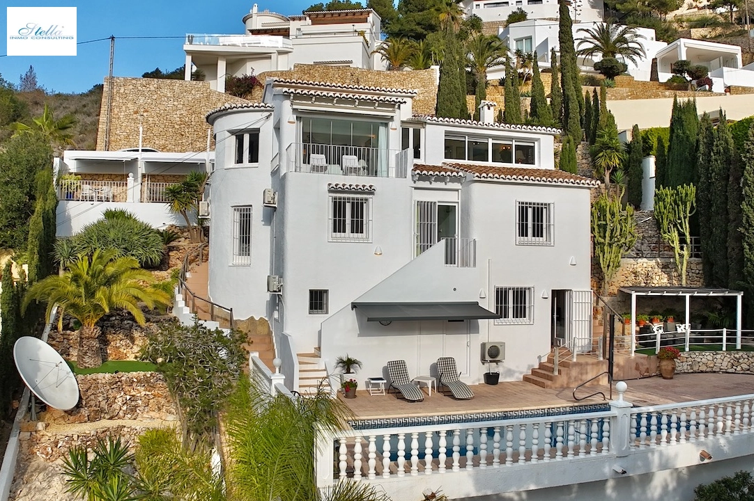 villa en Moraira(Arnella) en vente, construit 248 m², aire acondicionado, terrain 958 m², 5 chambre, 3 salle de bains, piscina, ref.: CA-H-1854-AMB-1