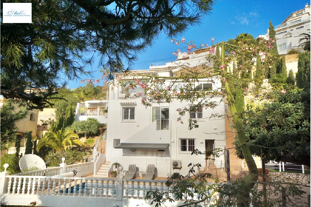 villa en Moraira(Arnella) en vente, construit 248 m², aire acondicionado, terrain 958 m², 5 chambre, 3 salle de bains, piscina, ref.: CA-H-1854-AMB-3