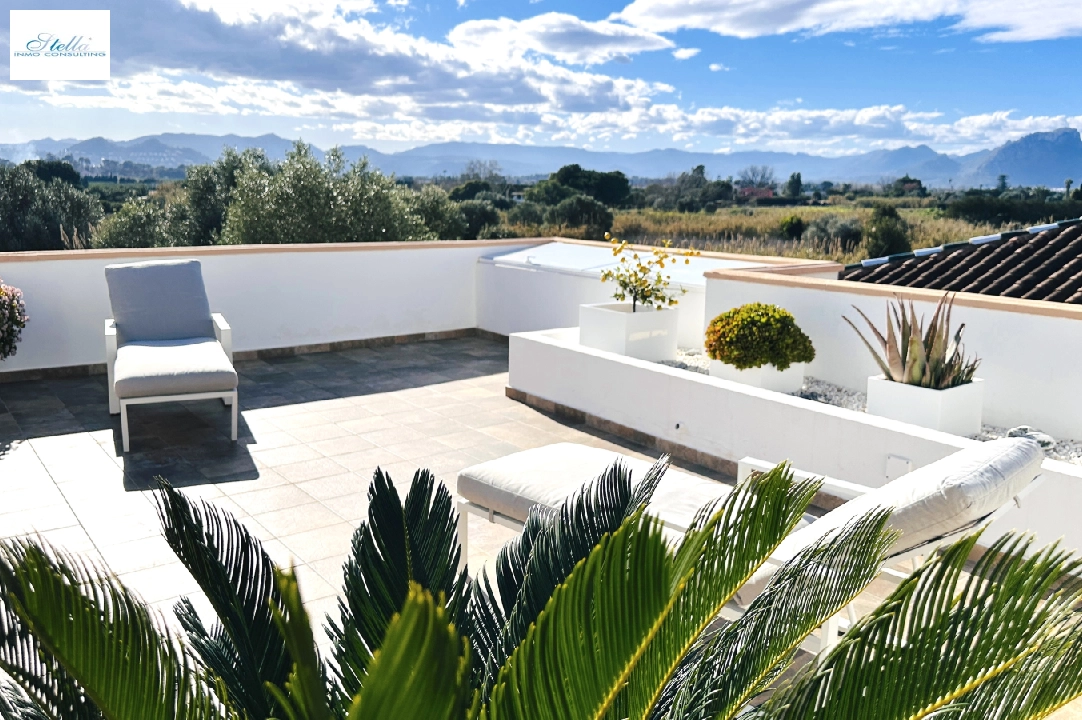 atico en Denia(Las Marinas) en vente, construit 168 m², ano de construccion 98, estado como nuevo, + calefaccion suelo, aire acondicionado, 4 chambre, 3 salle de bains, piscina, ref.: AS-0325-12