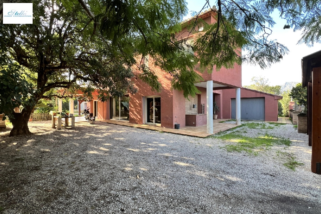 villa en Ondara en vente, construit 300 m², ano de construccion 1995, estado bien cuidado, + KLIMA, aire acondicionado, terrain 5250 m², 4 chambre, 4 salle de bains, piscina, ref.: MG-0125-4