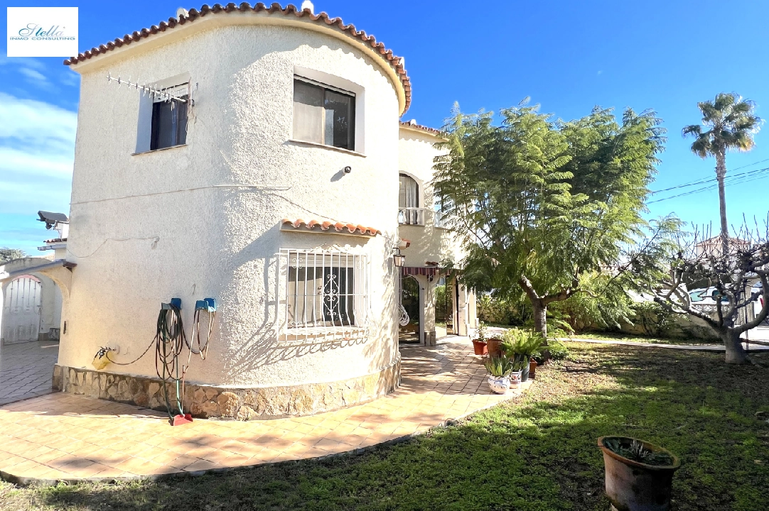 villa en Els Poblets(Revoltes) en vente, construit 180 m², ano de construccion 1978, estado bien cuidado, + KLIMA, aire acondicionado, terrain 585 m², 4 chambre, 3 salle de bains, ref.: SC-T0125-1