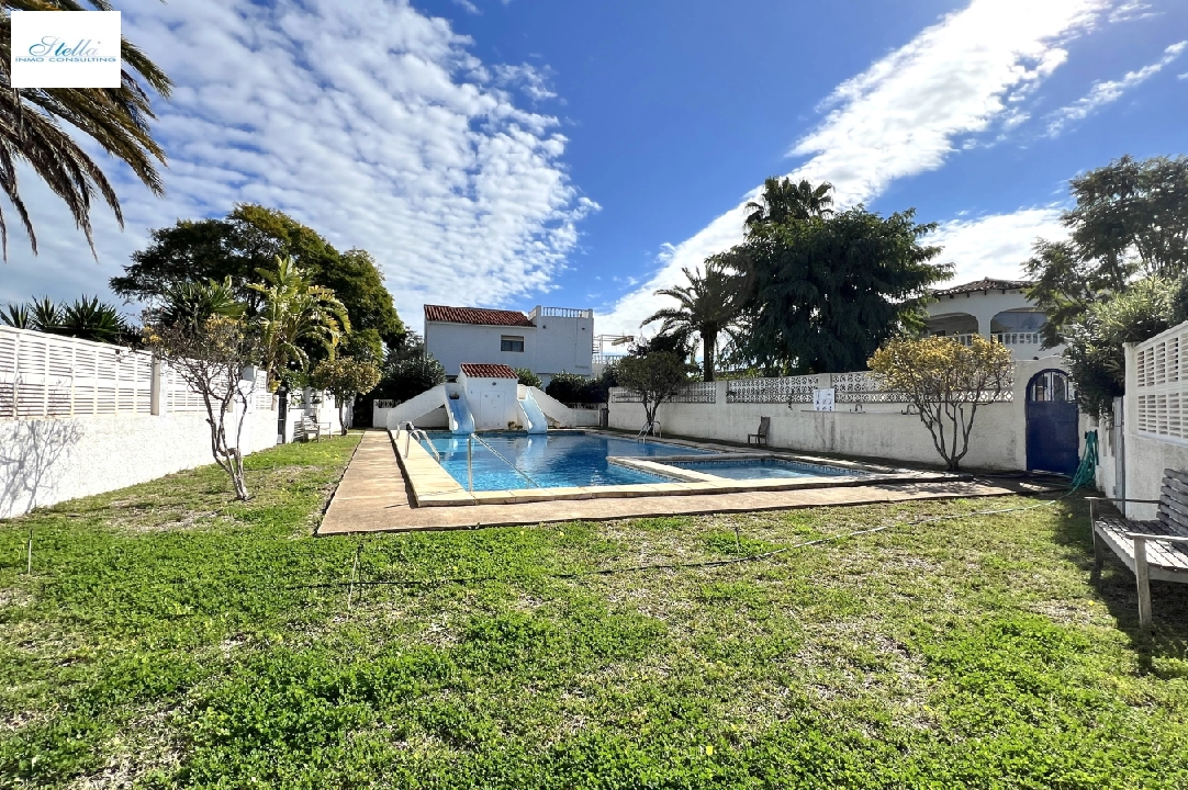 villa en Els Poblets(Revoltes) en vente, construit 180 m², ano de construccion 1978, estado bien cuidado, + KLIMA, aire acondicionado, terrain 585 m², 4 chambre, 3 salle de bains, ref.: SC-T0125-36