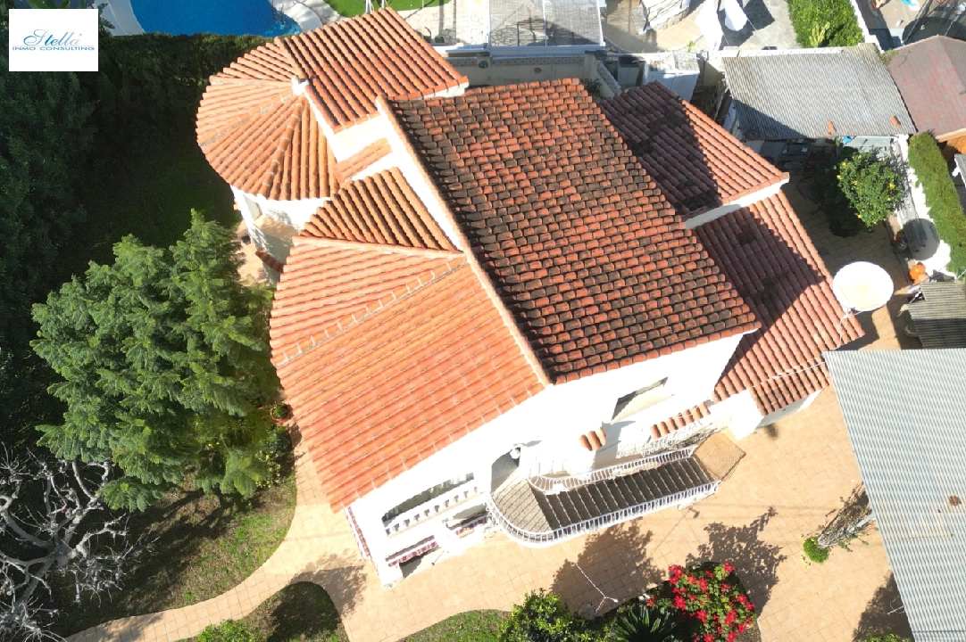 villa en Els Poblets(Revoltes) en vente, construit 180 m², ano de construccion 1978, estado bien cuidado, + KLIMA, aire acondicionado, terrain 585 m², 4 chambre, 3 salle de bains, ref.: SC-T0125-37