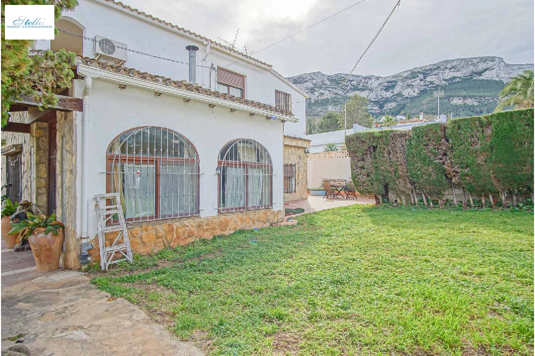 villa en Denia en vente, construit 269 m², ano de construccion 1973, + KLIMA, aire acondicionado, terrain 1545 m², 6 chambre, 4 salle de bains, piscina, ref.: BP-8234DEN-17