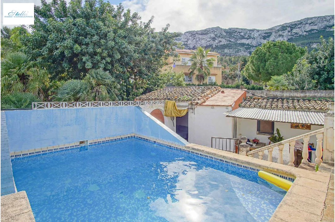 villa en Denia en vente, construit 269 m², ano de construccion 1973, + KLIMA, aire acondicionado, terrain 1545 m², 6 chambre, 4 salle de bains, piscina, ref.: BP-8234DEN-9