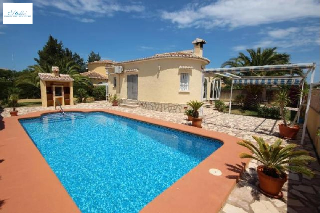 villa en Els Poblets en location de vacances, construit 92 m², ano de construccion 1999, terrain 500 m², 2 chambre, 2 salle de bains, piscina, ref.: T-4711-1