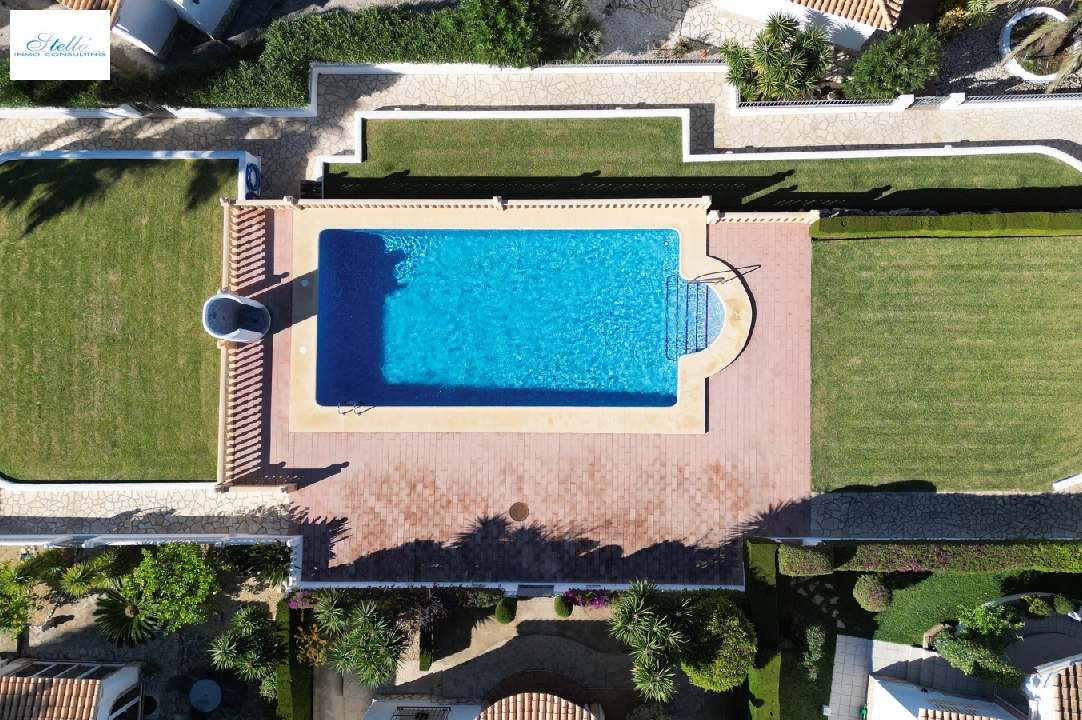 villa en Pedreguer(Monte Solana) en vente, construit 156 m², ano de construccion 1999, estado bien cuidado, + calefaccion suelo, aire acondicionado, terrain 416 m², 5 chambre, 3 salle de bains, piscina, ref.: 2-1014-7